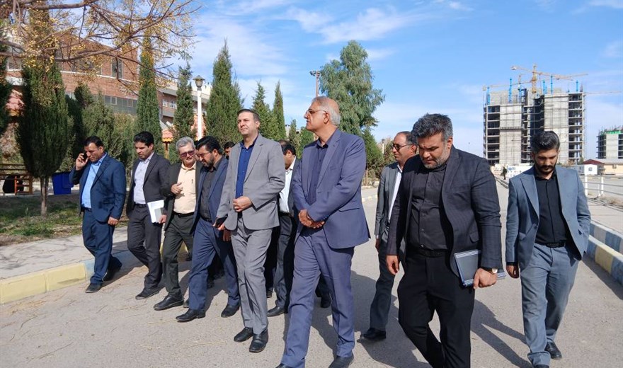 بازدید رئیس و هیأت‌رئیسه دانشکده علوم پزشکی سیرجان و نماینده محترم مردم سیرجان از بیمارستان ثامن‌الحجج(ع) و بررسی میدانی مشکلات