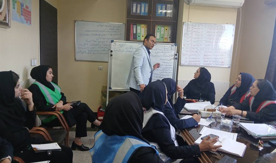 برگزاری مانور دورمیزی و کارگاه تخصصی آمادگی در حوادث CBRN در بیمارستان ثامن الحجج سیرجان