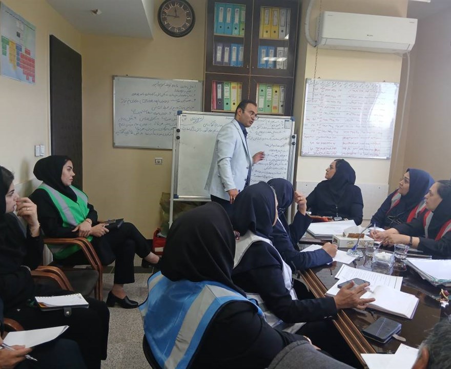 برگزاری مانور دورمیزی و کارگاه تخصصی آمادگی در حوادث CBRN در بیمارستان ثامن الحجج سیرجان